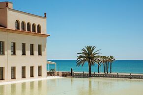 Le Meridien Ra Beach Hotel & Spa