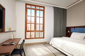 Le Meridien Ra Beach Hotel & Spa