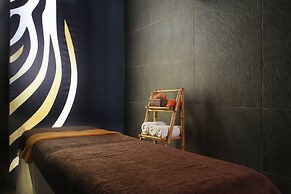 Le Meridien Ra Beach Hotel & Spa
