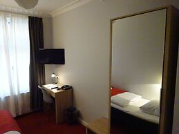 City Hotel Nebo