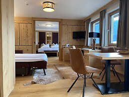 Hotel Tyrolis