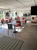 Le 2 by HOTEL AKENA LA FERTE BERNARD