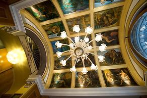 Hotel Joli
