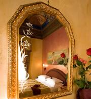 Hotel Joli