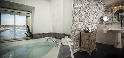 The Chanler at Cliff Walk