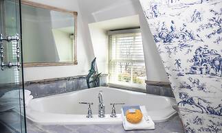 The Chanler at Cliff Walk