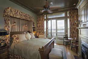 The Chanler at Cliff Walk