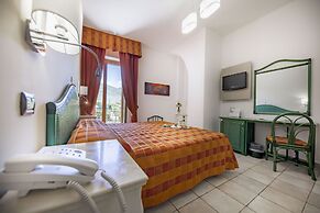 Hotel Baia Del Capitano