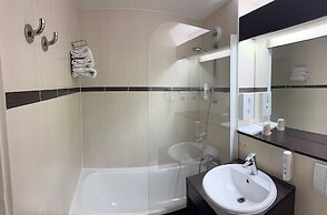 Comfort Hotel Orleans Saran