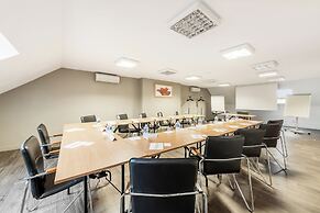 Comfort Hotel Orleans Saran