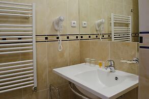 Anna Hotel