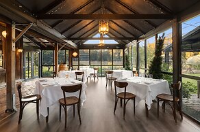 The Convent Hunter Valley Hotel