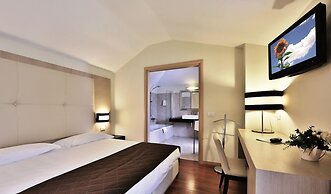 Regal Hotel