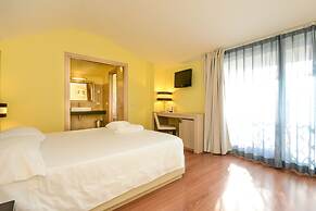 Regal Hotel