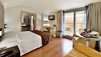 Regal Hotel
