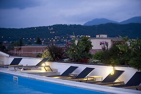 Regal Hotel