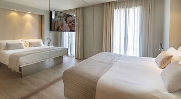 Cram Hotel
