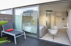 Cram Hotel