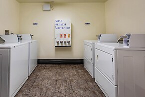 Motel 6 Saskatoon, SK