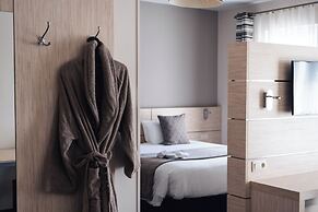 Ibis Styles Charleroi Airport Aero44