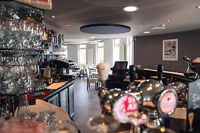 Ibis Styles Charleroi Airport Aero44