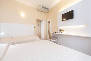 Hotel University