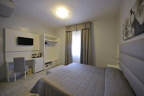 Hotel University