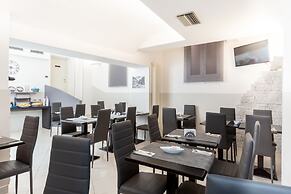 Hotel University