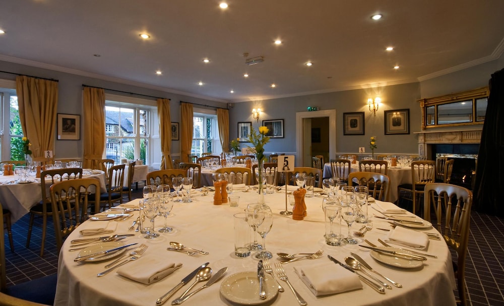 Dunraven Arms Hotel