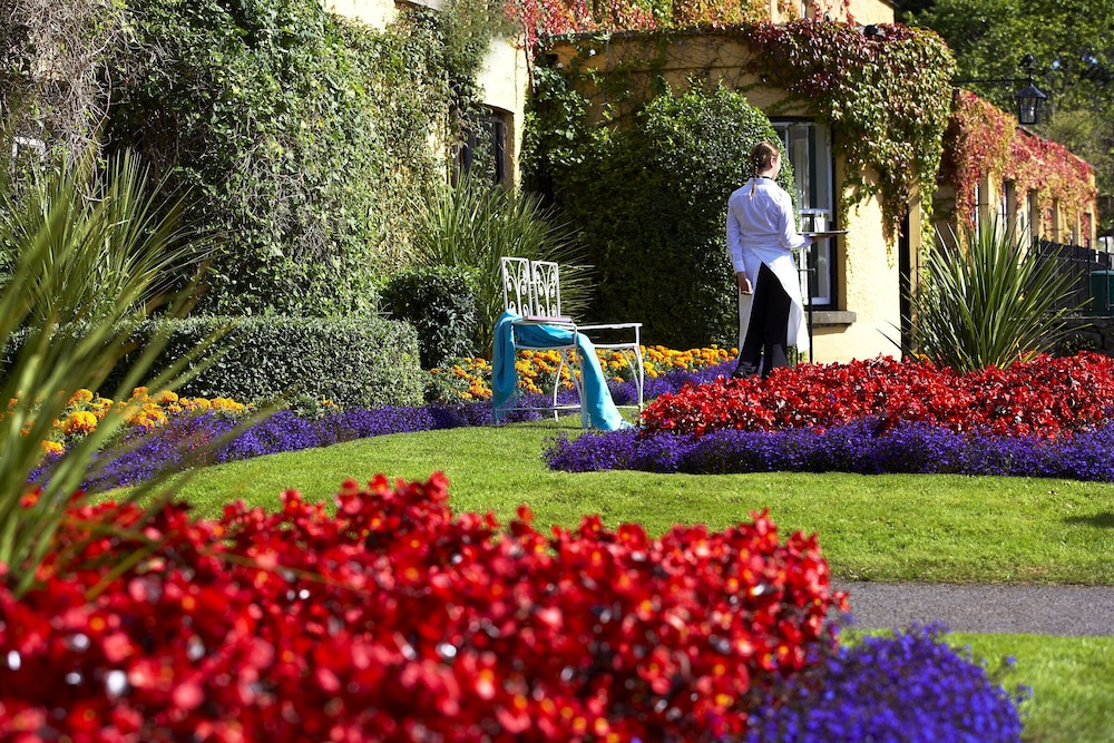 Dunraven Arms Hotel
