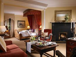 Dunraven Arms Hotel