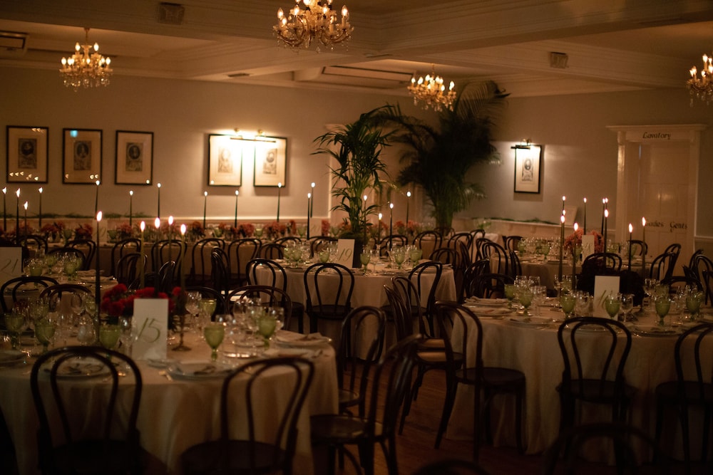 Dunraven Arms Hotel