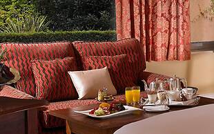 Dunraven Arms Hotel