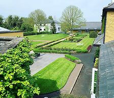 Dunraven Arms Hotel
