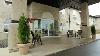 Days Inn & Suites by Wyndham Thompson