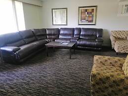 Recreation Inn & Suites