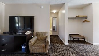 Recreation Inn & Suites