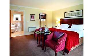 Elmers Court Hotel