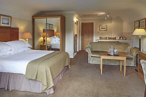 Elmers Court Hotel