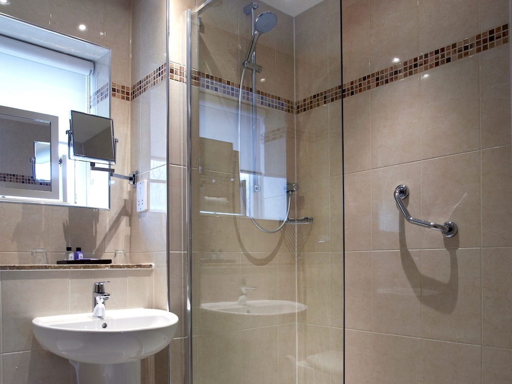 Elmers Court Hotel
