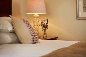 Elmers Court Hotel