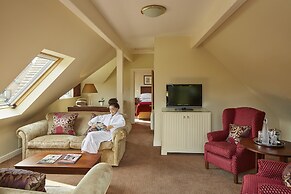 Elmers Court Hotel