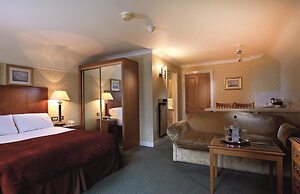Elmers Court Hotel