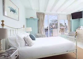 Lulworth Cove Inn