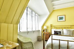 Lulworth Cove Inn