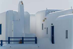 Poseidon Hotel & Suites