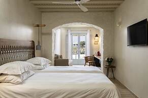 Poseidon Hotel & Suites