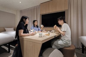 the b akasaka