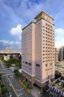 Lees Hotel