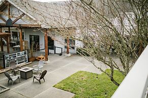 Friday Harbor Suites